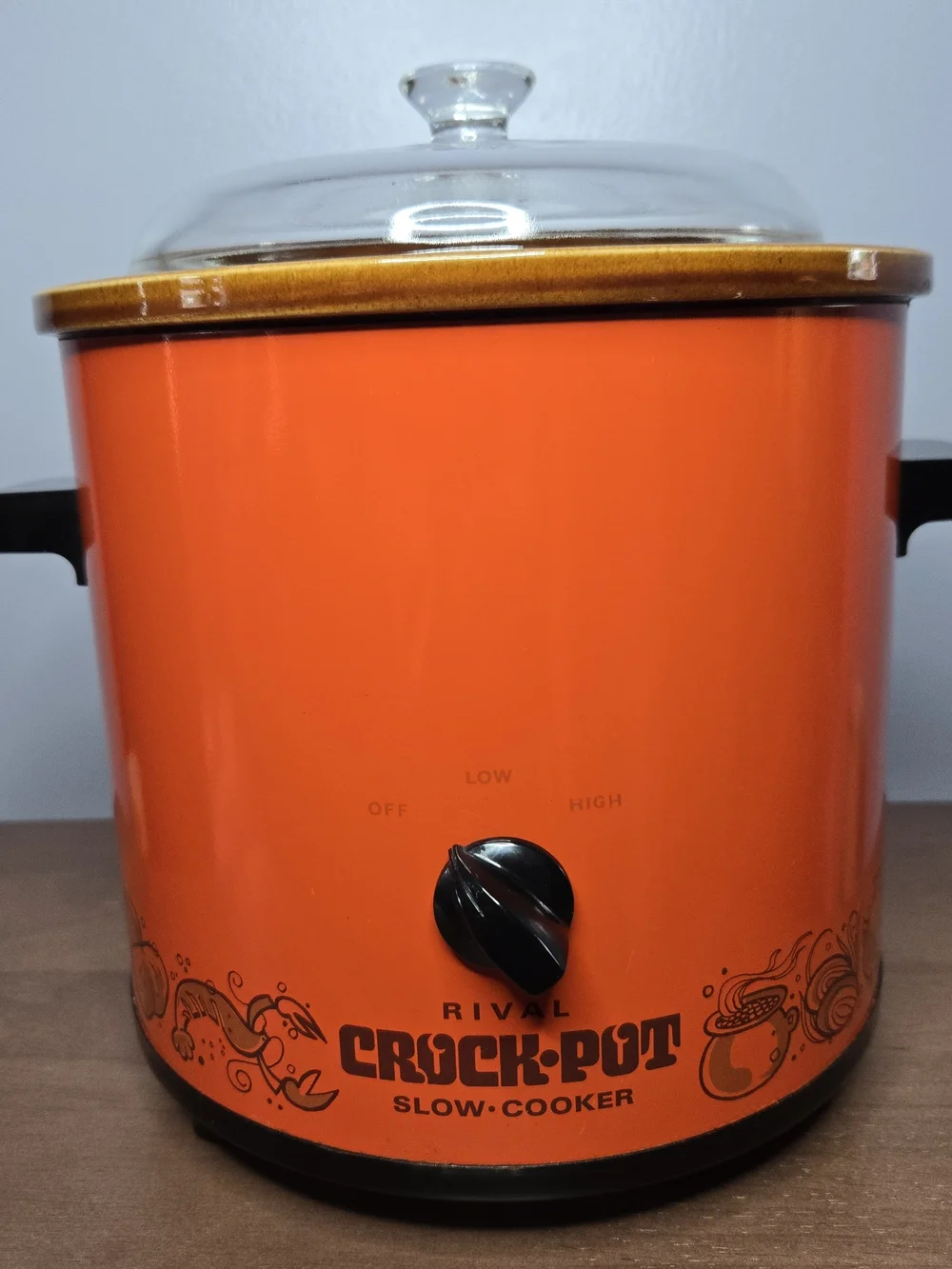 Vintage Rival Orange Crock-Pot With Glass Lid And Book, Very Nice